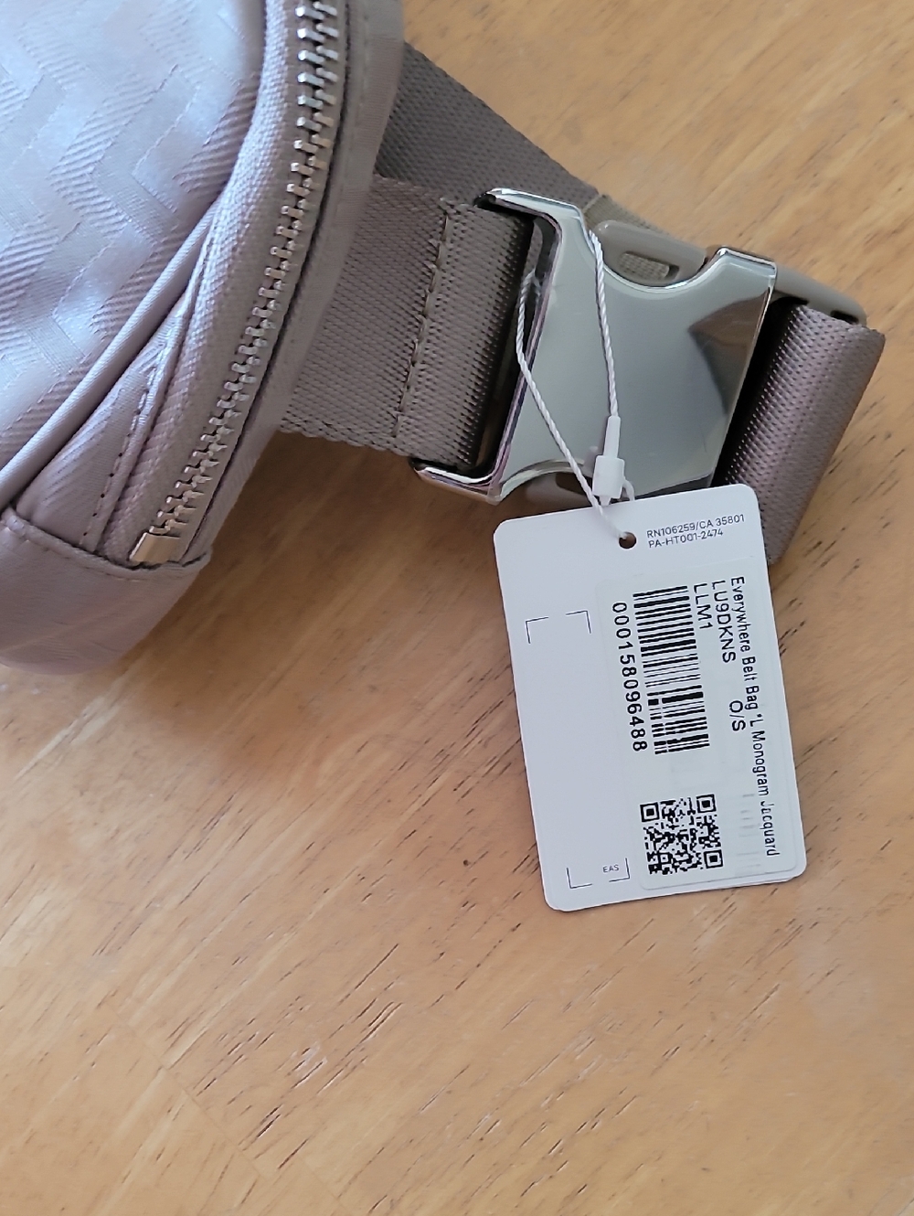 Lululemon Everywhere 1L Monogram Belt Bag - Picture 5 of 14